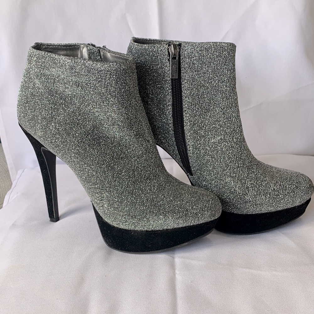 Anne Michelle Glittery Silver Heeled Boots